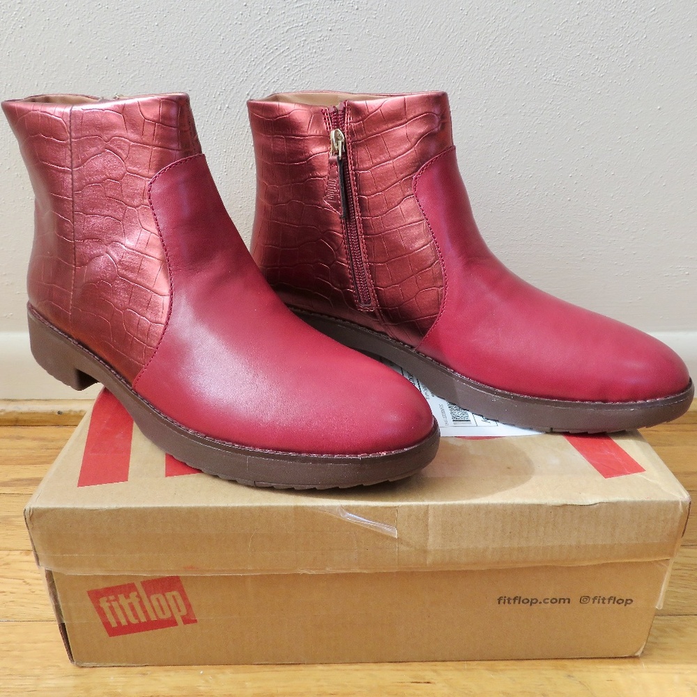New Fitflop Mara Ankle Boots Booties w Original Box Red Metallic Croc 9 41